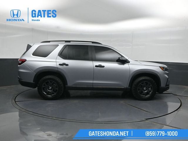 2025 Honda Pilot — rear three-quarter view