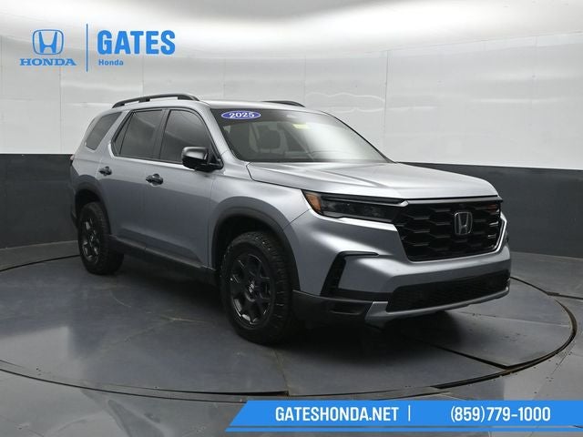 2025 Honda Pilot — interior view