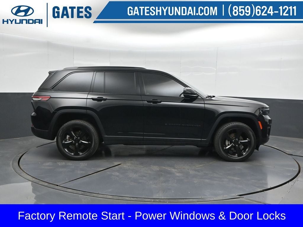 2023 Jeep Grand Cherokee — rear three-quarter view