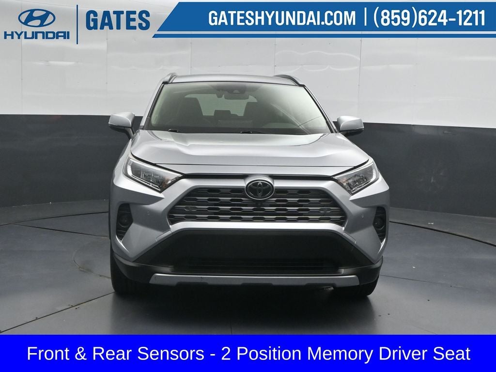 2019 Toyota RAV4 — detail view