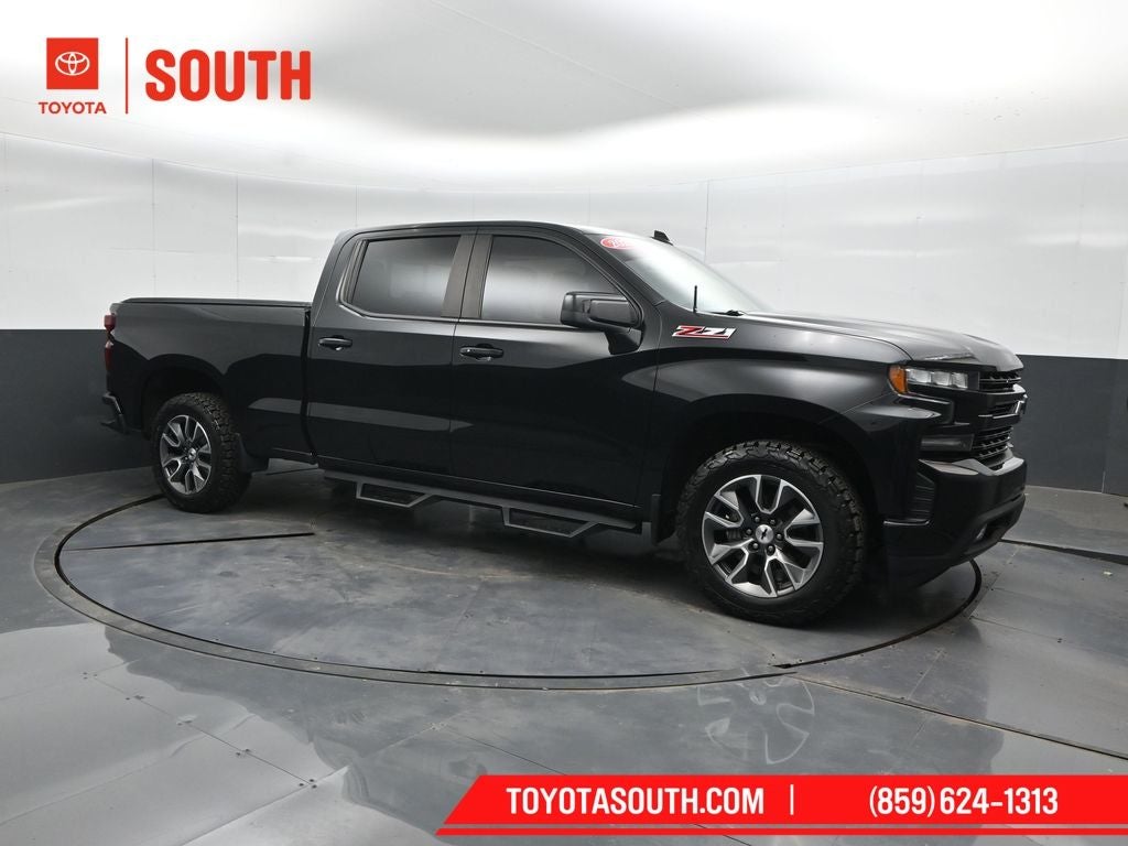 2021 Chevrolet Silverado 1500 RST in Black — front three-quarter view