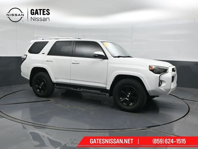 2015 Toyota 4Runner SR5 Premium in Super White — front three-quarter view
