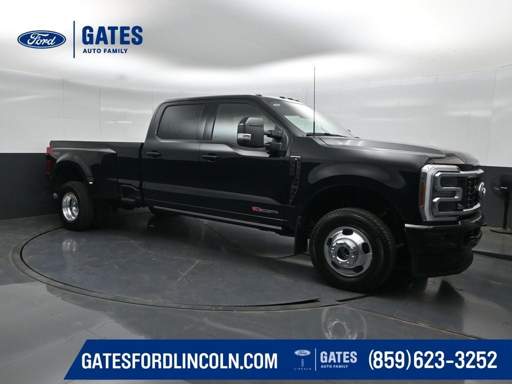 2026 Ford F-350SD Platinum DRW in Agate Black Metallic — front three-quarter view
