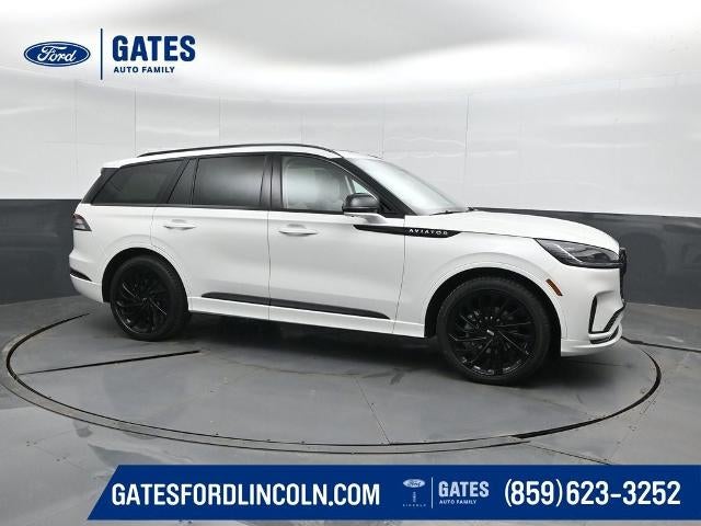 2026 Lincoln Aviator Reserve in Pristine White Metallic Tri-Coat — front three-quarter view